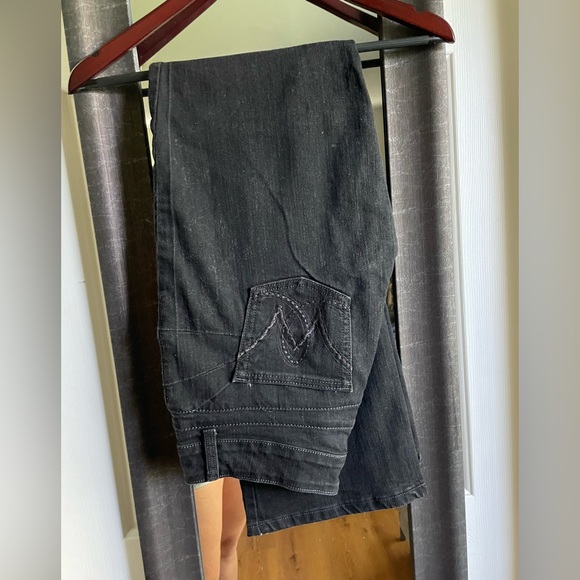 Black Wrangler Jean 7/8 x 32 - Picture 2 of 7